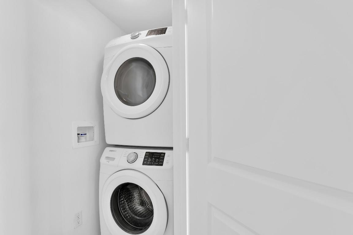 PALMETTO PLACE CONDO - Residential Lease