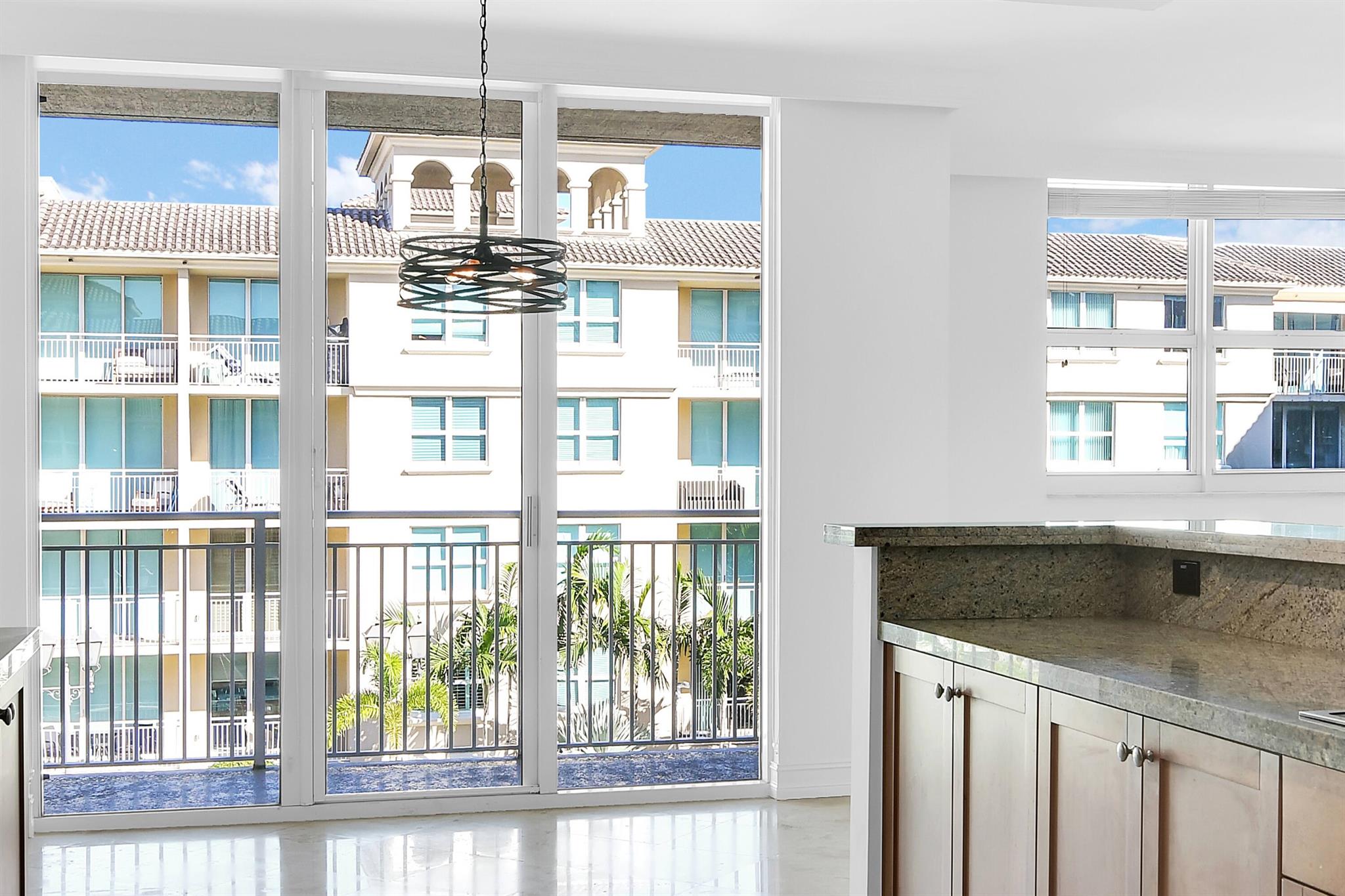 PALMETTO PLACE CONDO - Residential Lease