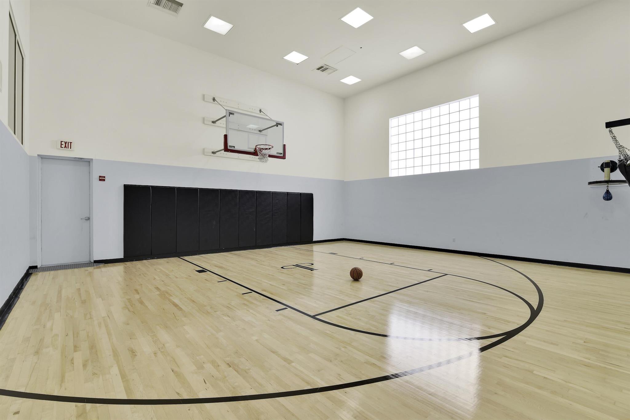 PALMETTO PLACE CONDO - Residential Lease