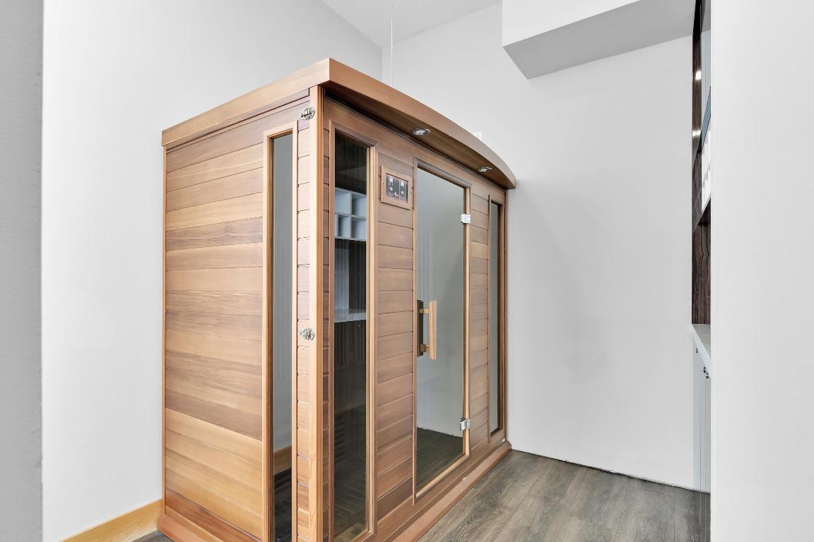 PALMETTO PLACE CONDO - Residential Lease