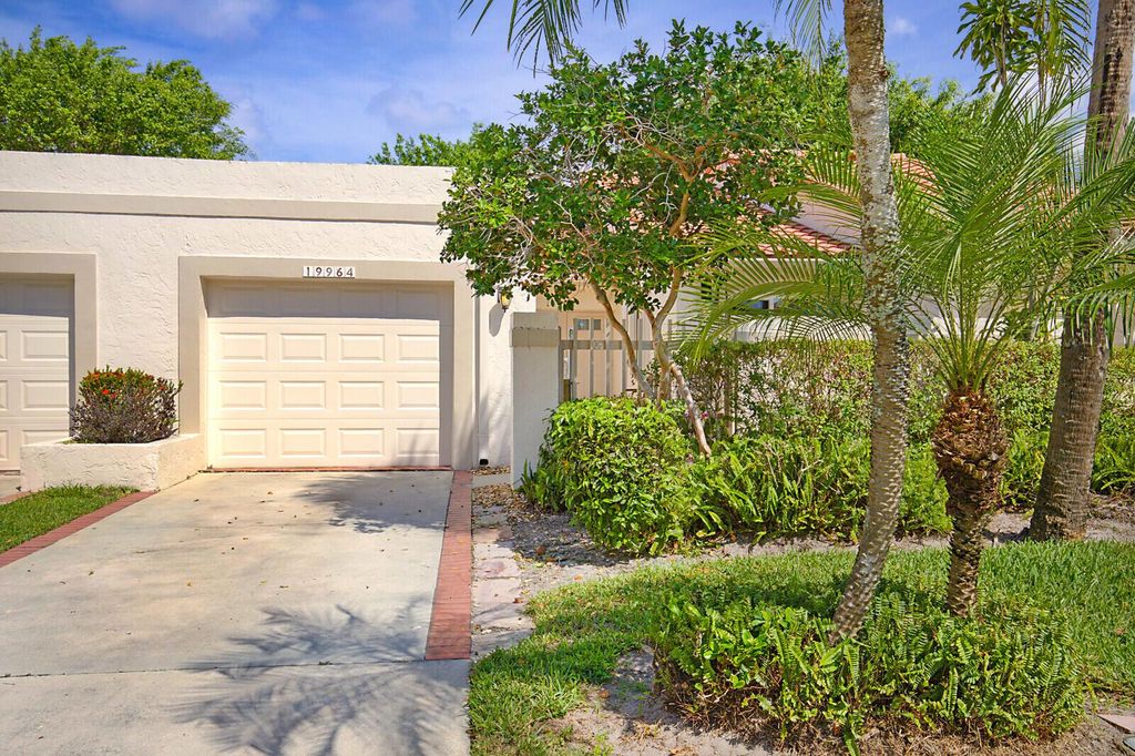 Photo of 19964 Rima Circle, Boca Raton, FL 33434 (MLS # R10897696)
