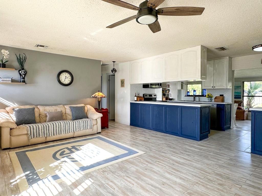 Photo of 2377 SE Monroe Street, Stuart, FL 34997 (MLS # R10930838)