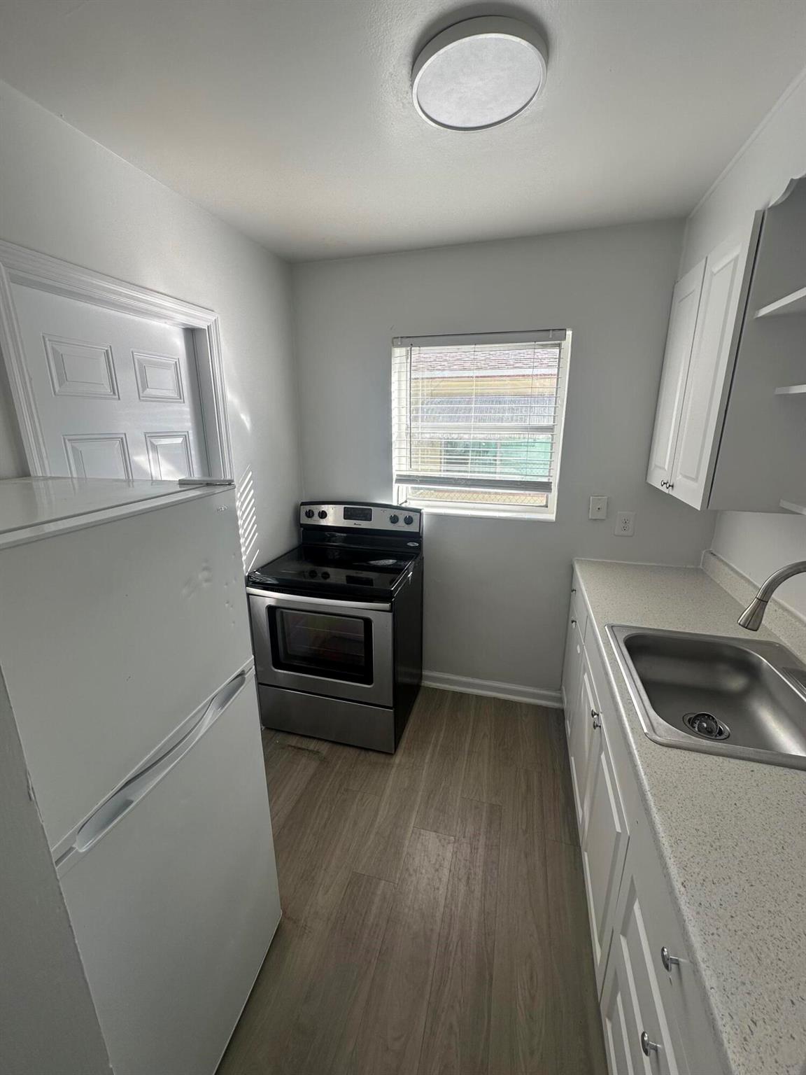 INLET SHORES - Residential Lease