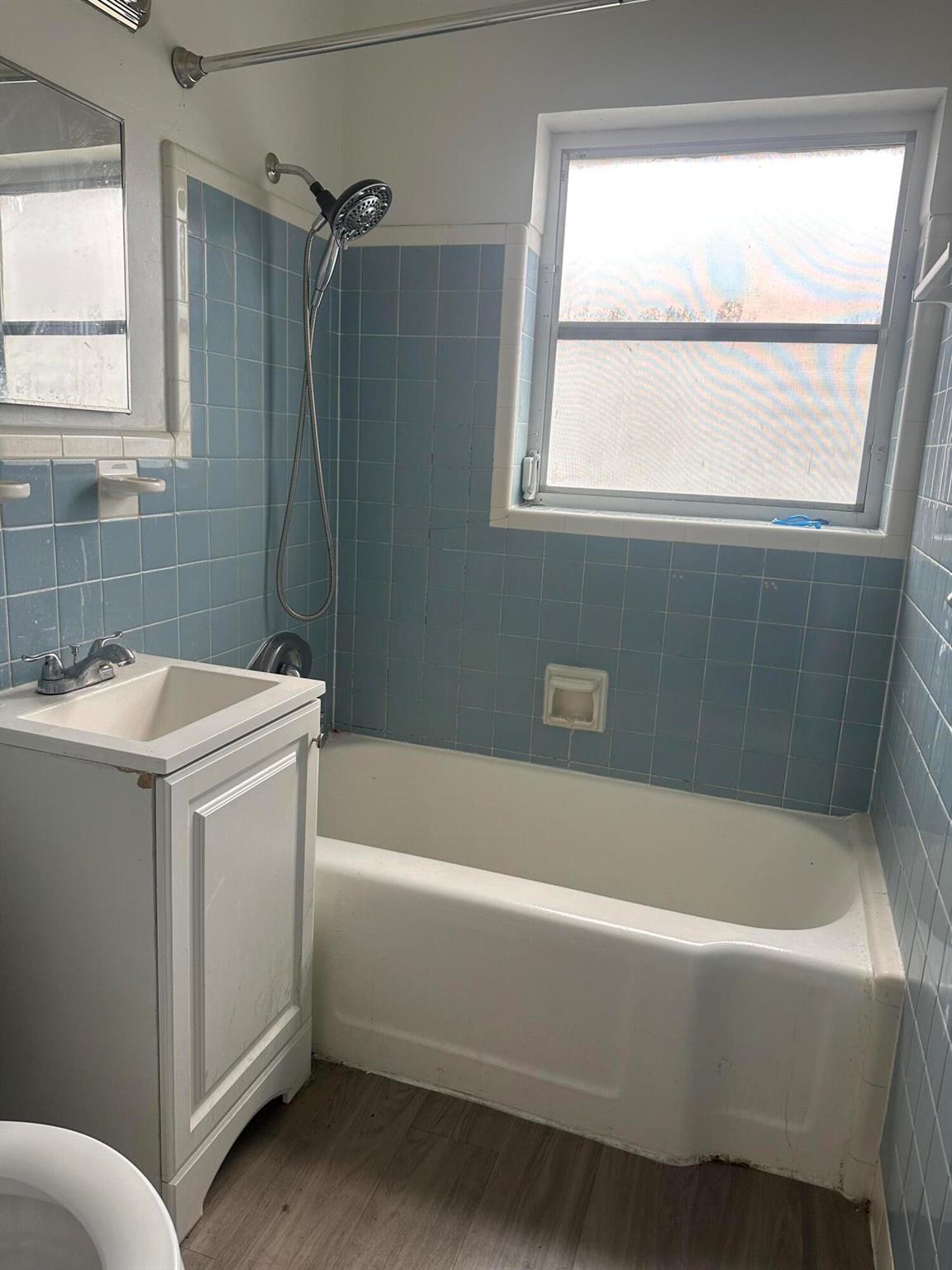 INLET SHORES - Residential Lease