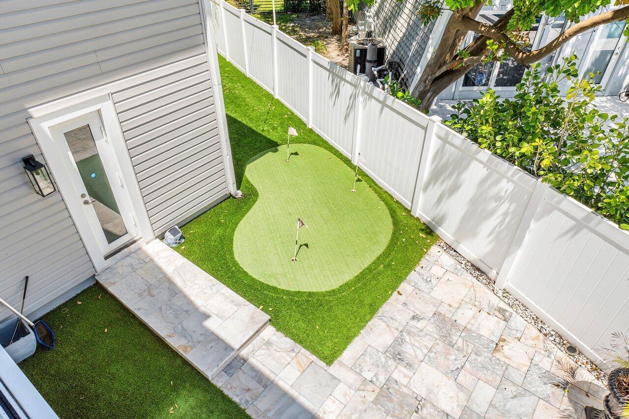 TROPIC ISLE 4TH SEC - Residential