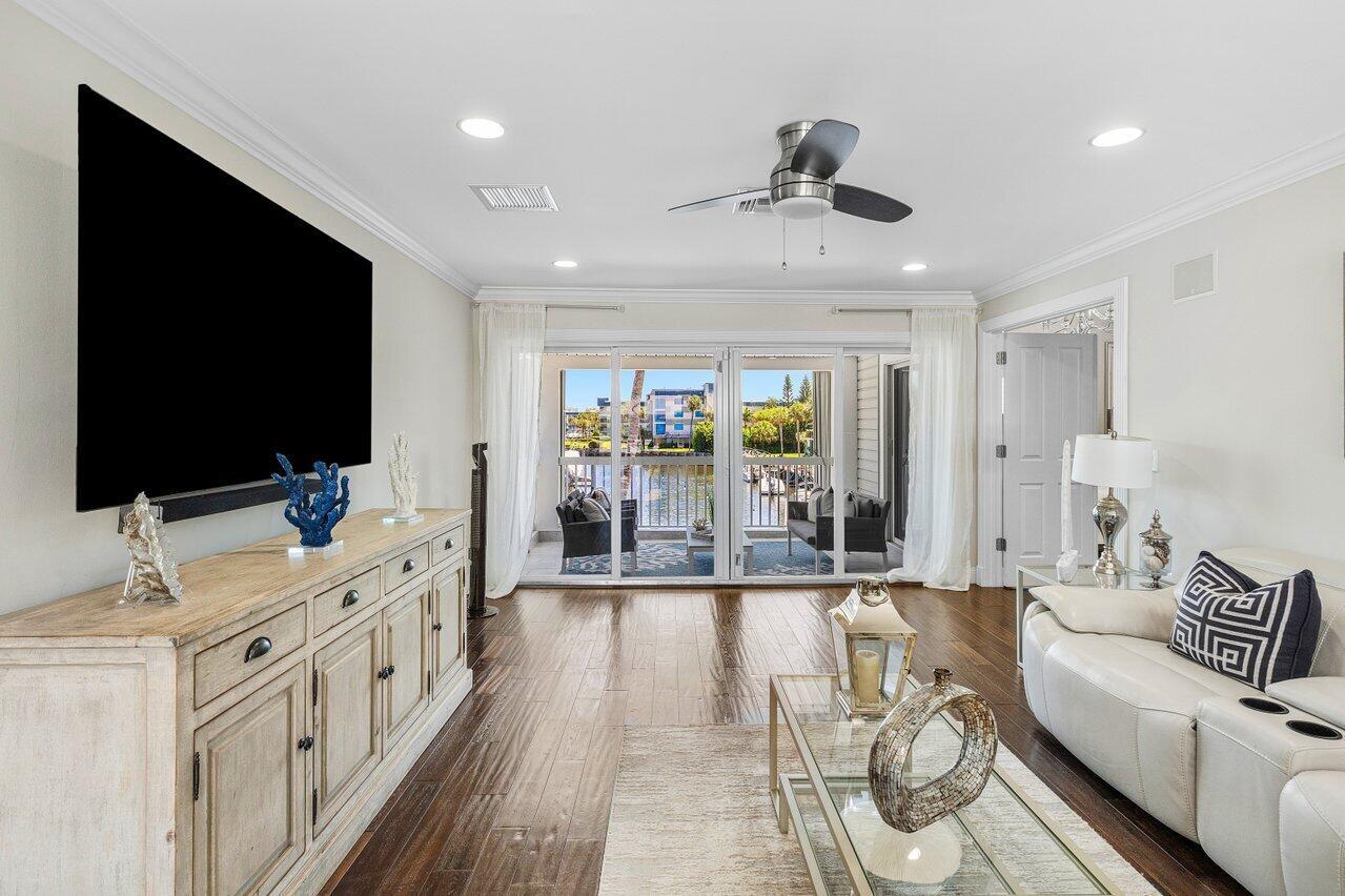 TROPIC ISLE 4TH SEC - Residential