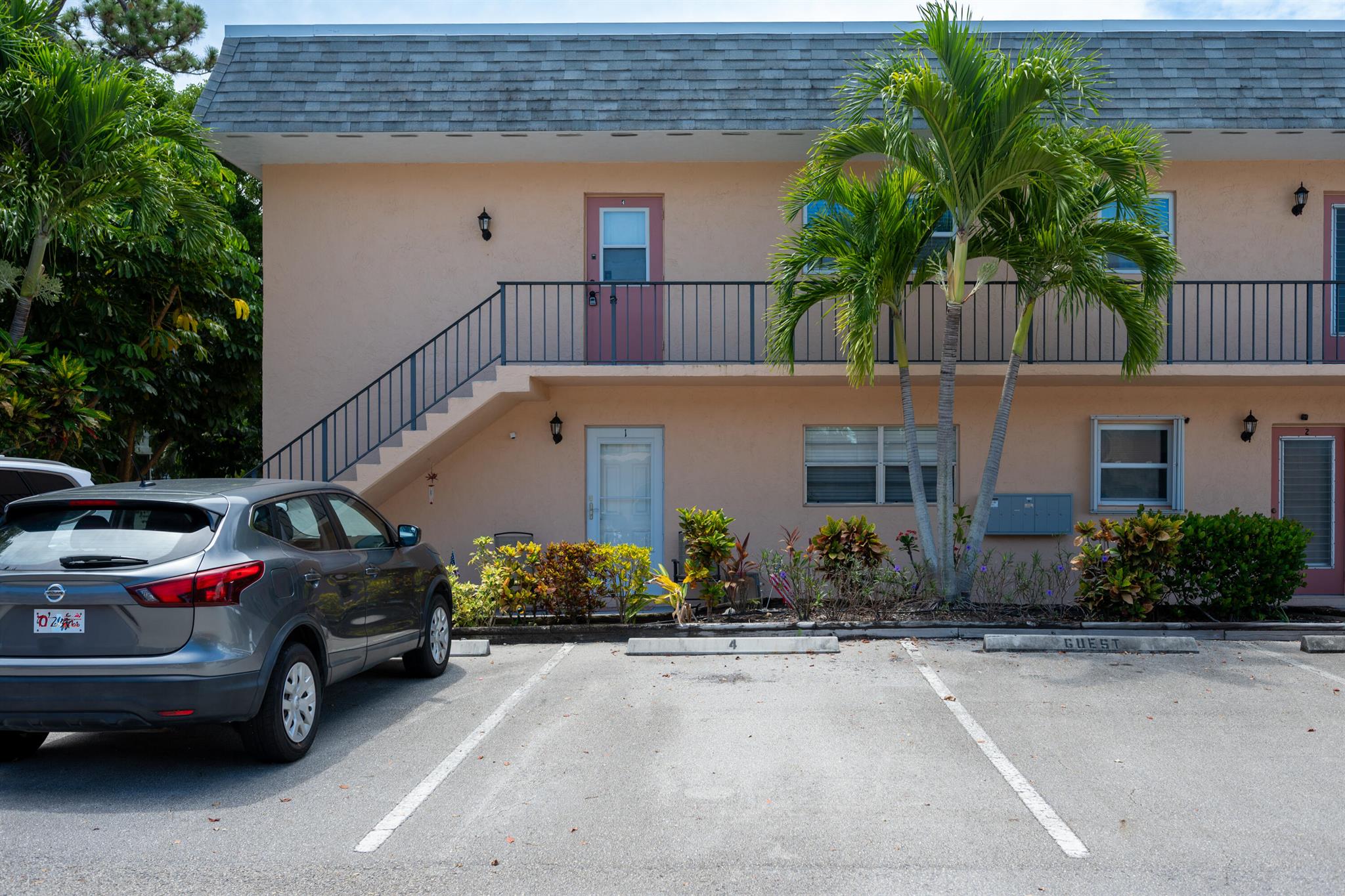 Discover the perfect blend of comfort, convenience, and community with this charming 2-bedroom, 2-bath unit in Kingswood, a sought-after 55+ community in Stuart. Nestled on lush, tree-lined streets, Kingswood offers a peaceful, low-maintenance lifestyle just minutes from shopping, dining, beautiful beaches, and the St. Lucie River.This unit is on the second floor and includes one assigned parking space with plenty of guest parking available for visitors. Tenant is responsible for electric.
