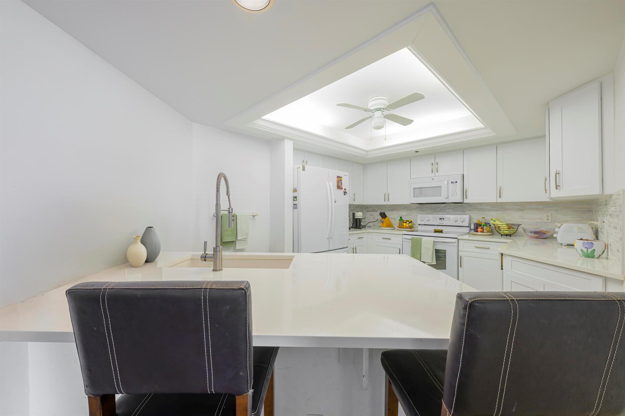 TIARA TOWERS CONDOMINIUM - Residential