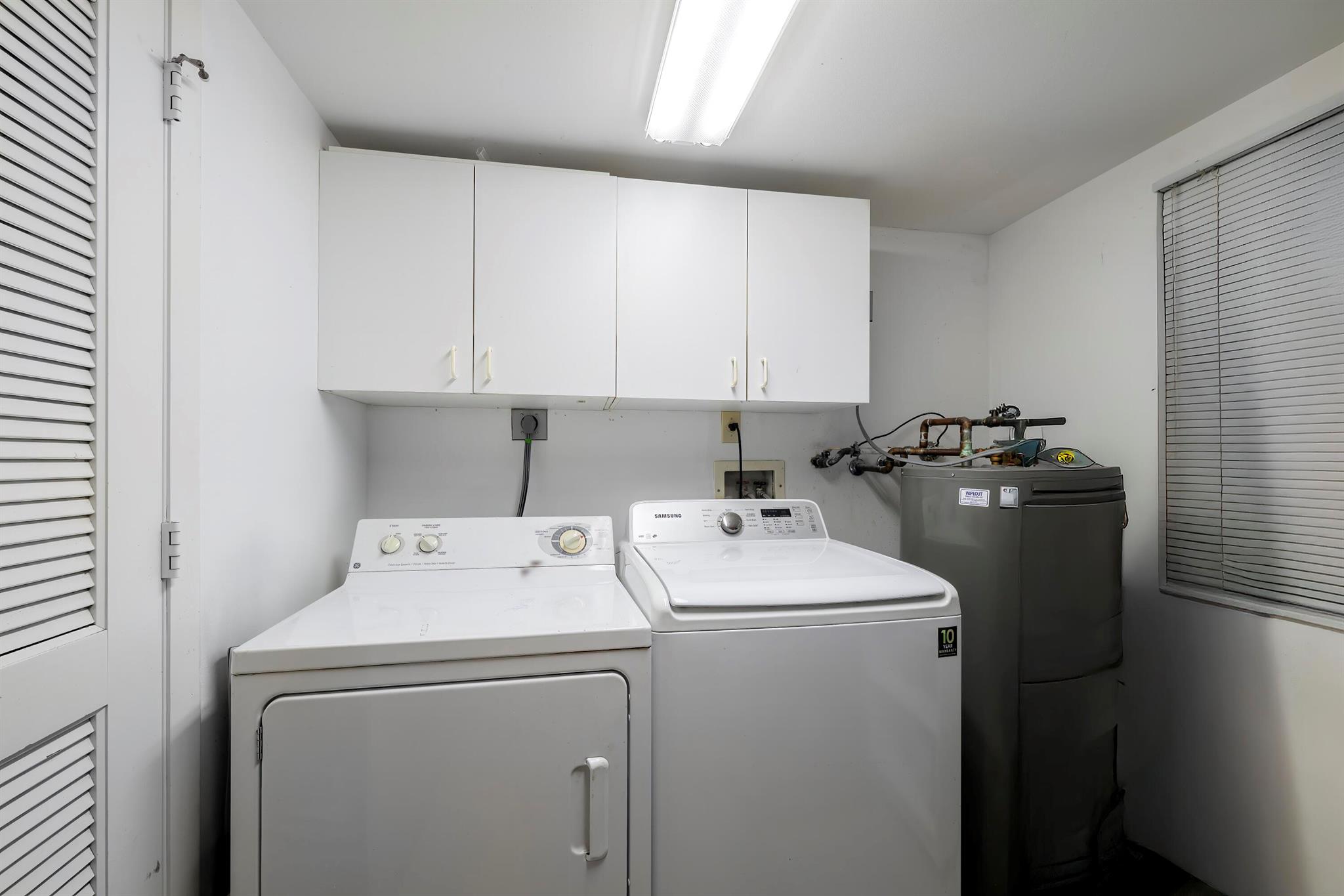 TIARA TOWERS CONDOMINIUM - Residential