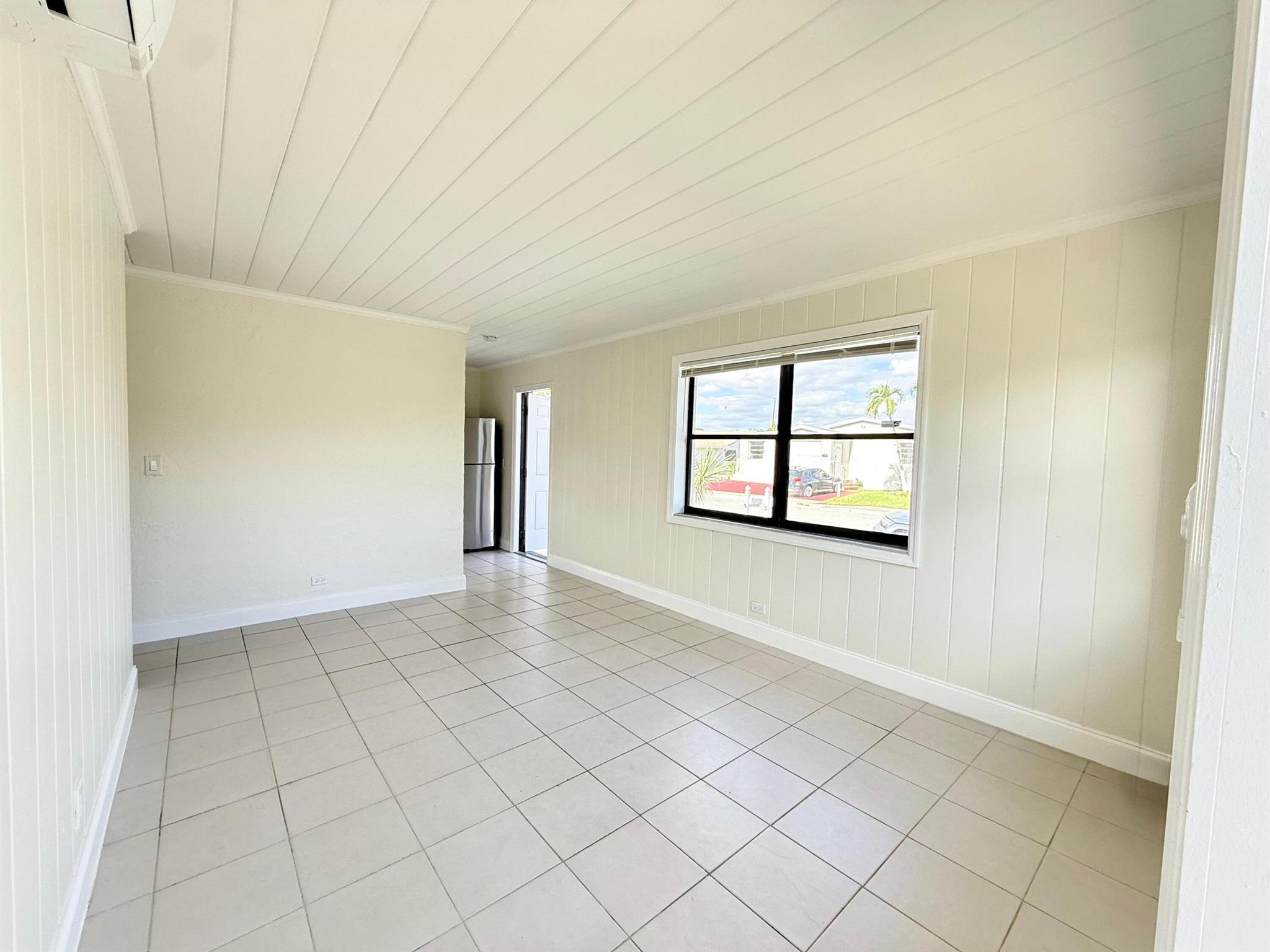 ACREHOME PARK SECOND ADD - Residential Lease