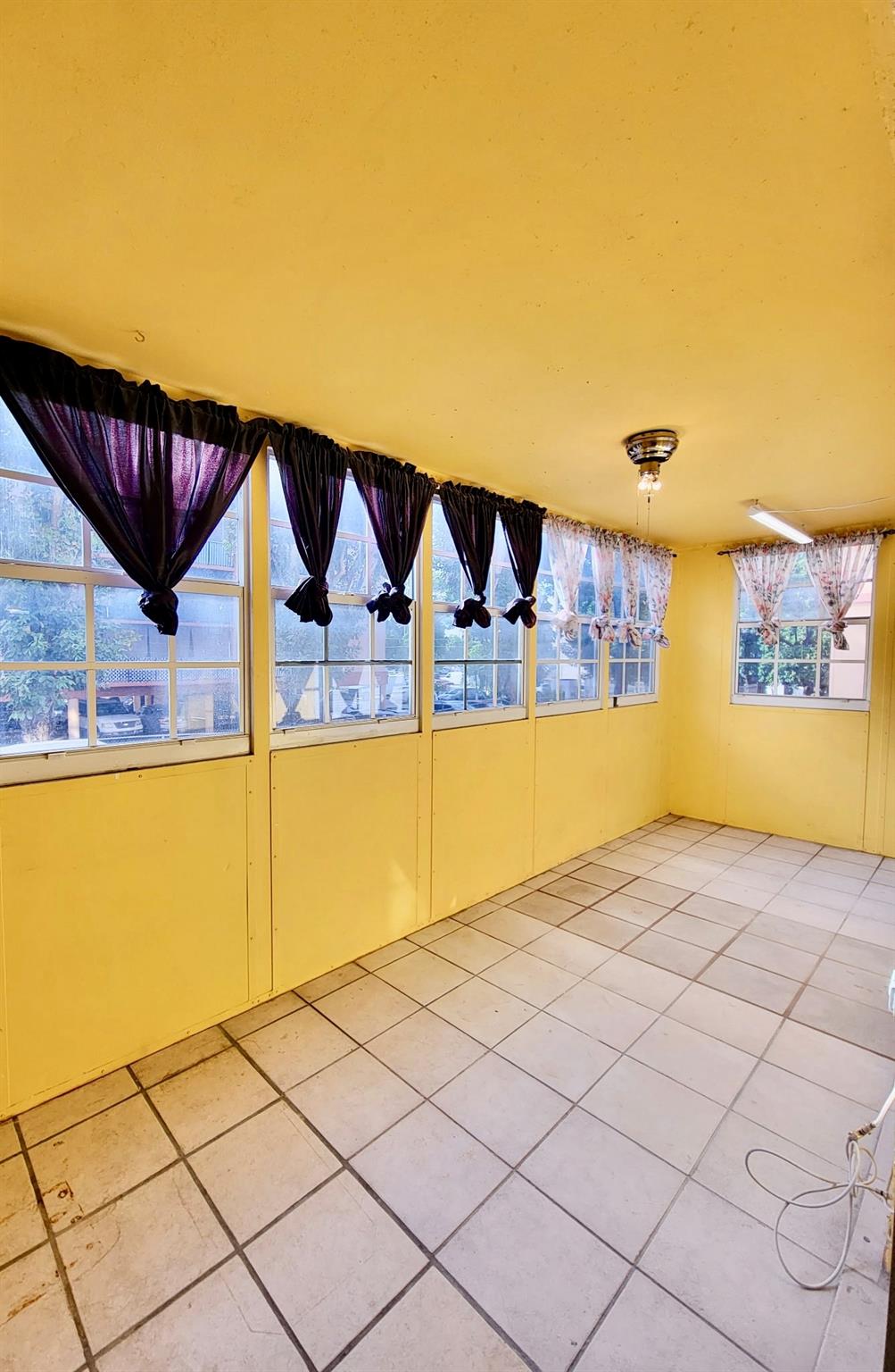 Palm East Gardens - Residential