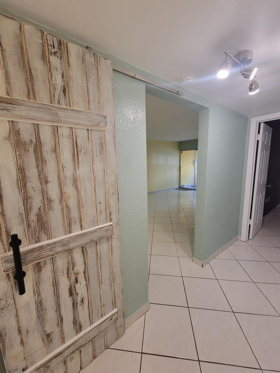 Palm East Gardens - Residential