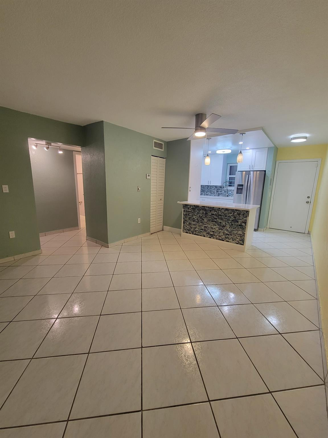 Palm East Gardens - Residential