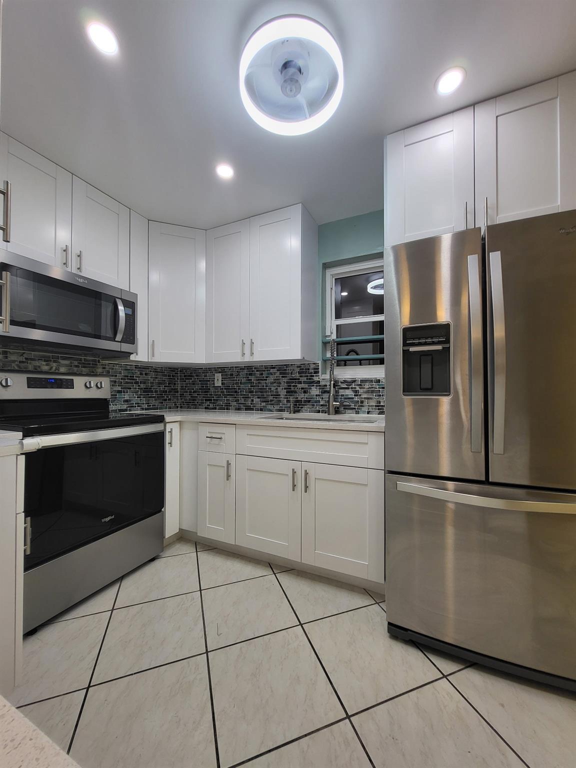 Palm East Gardens - Residential