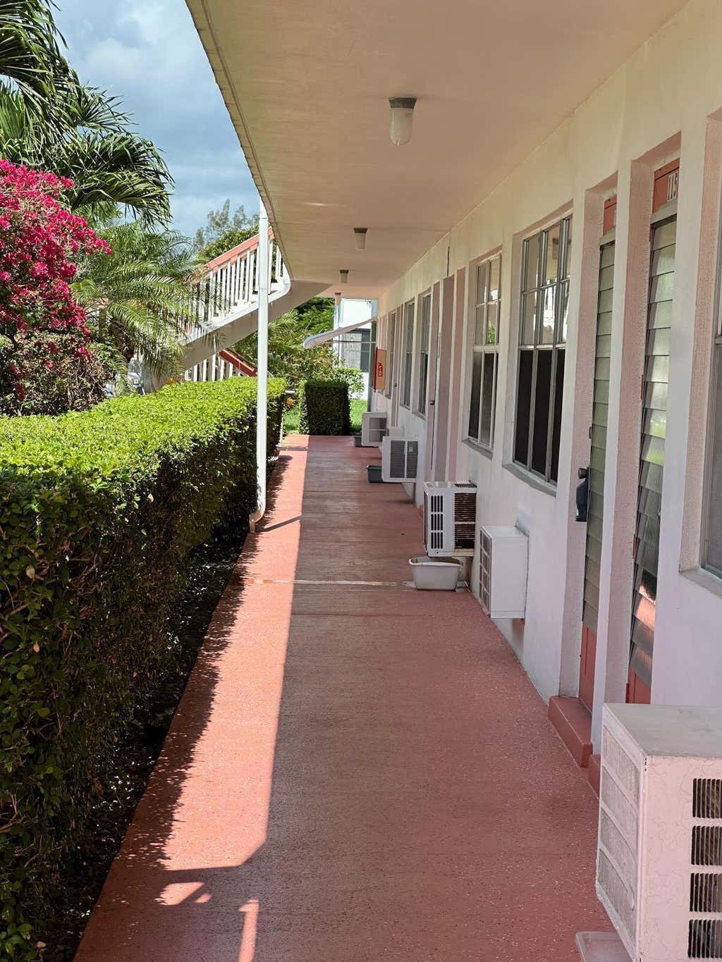Photo of 120 WINDSOR F #Unit F, West Palm Beach, FL 33417 (MLS # B26065920)