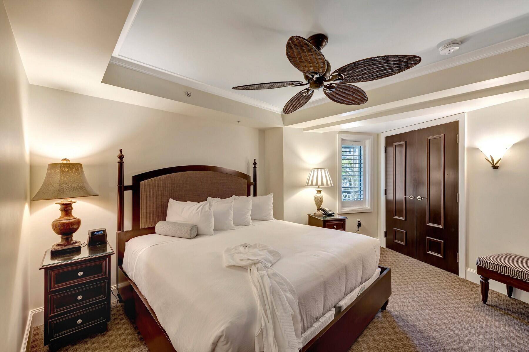 VERO BEACH HOTEL AND CLUB A CONDO - Residential