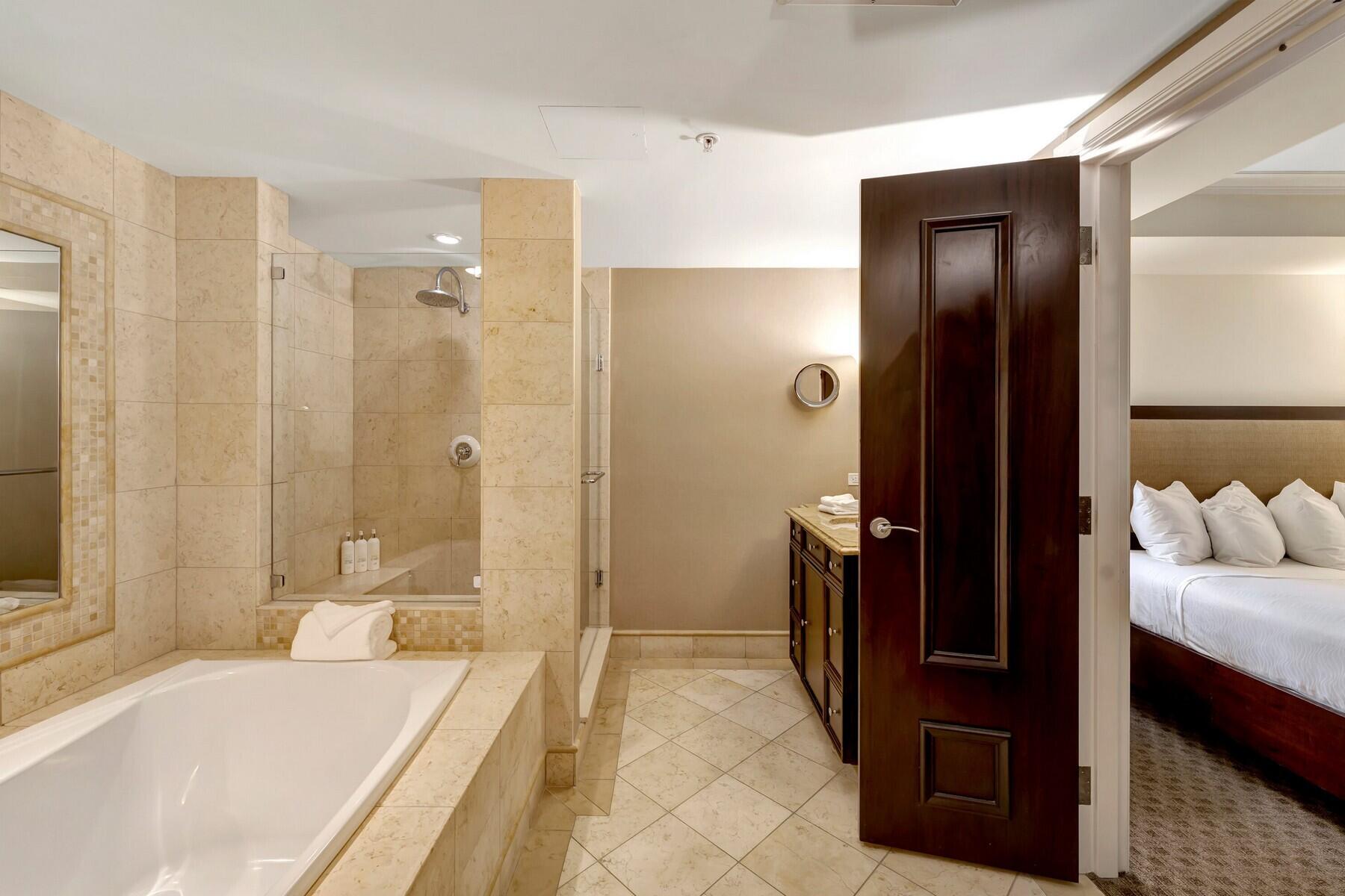 VERO BEACH HOTEL AND CLUB A CONDO - Residential