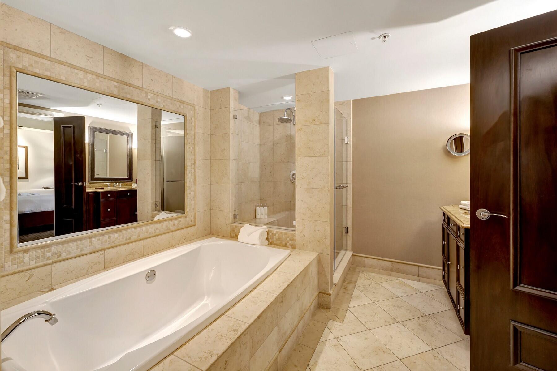 VERO BEACH HOTEL AND CLUB A CONDO - Residential