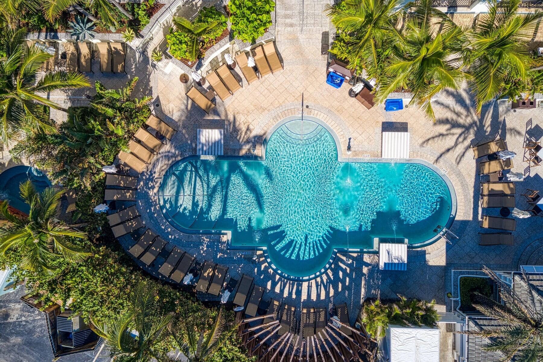 VERO BEACH HOTEL AND CLUB A CONDO - Residential