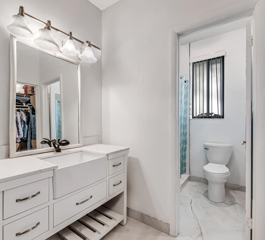 FOUNTAINS OF PALM BEACH CONDO 2 - Residential