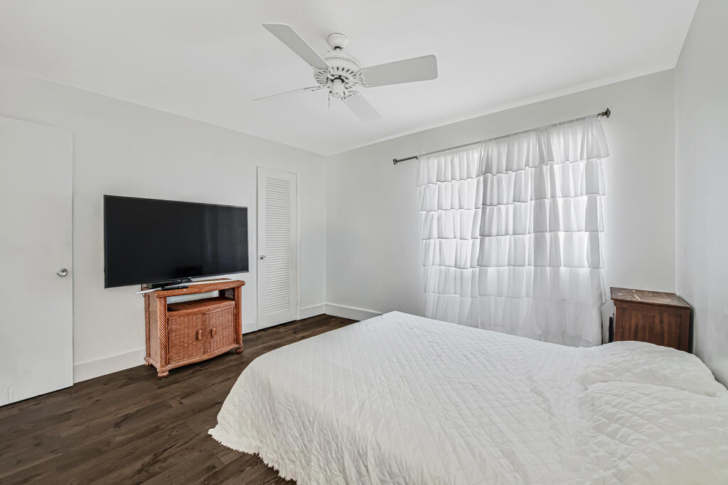 FOUNTAINS OF PALM BEACH CONDO 2 - Residential