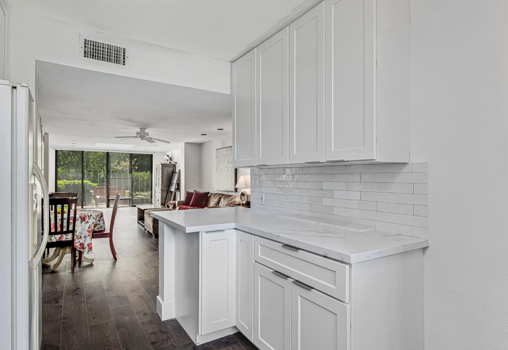 FOUNTAINS OF PALM BEACH CONDO 2 - Residential