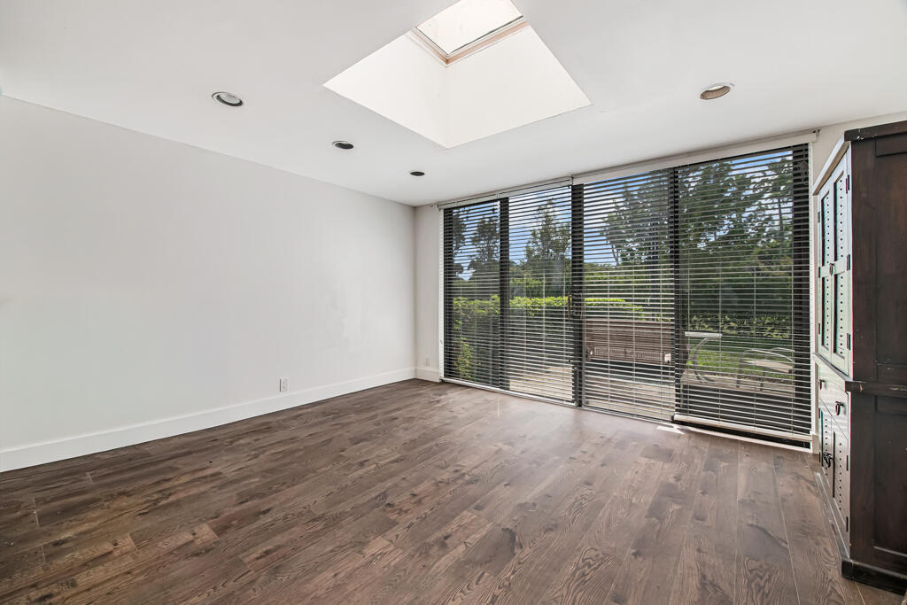 FOUNTAINS OF PALM BEACH CONDO 2 - Residential