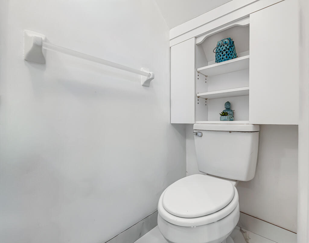 FOUNTAINS OF PALM BEACH CONDO 2 - Residential