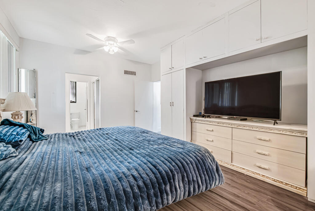 FOUNTAINS OF PALM BEACH CONDO 2 - Residential