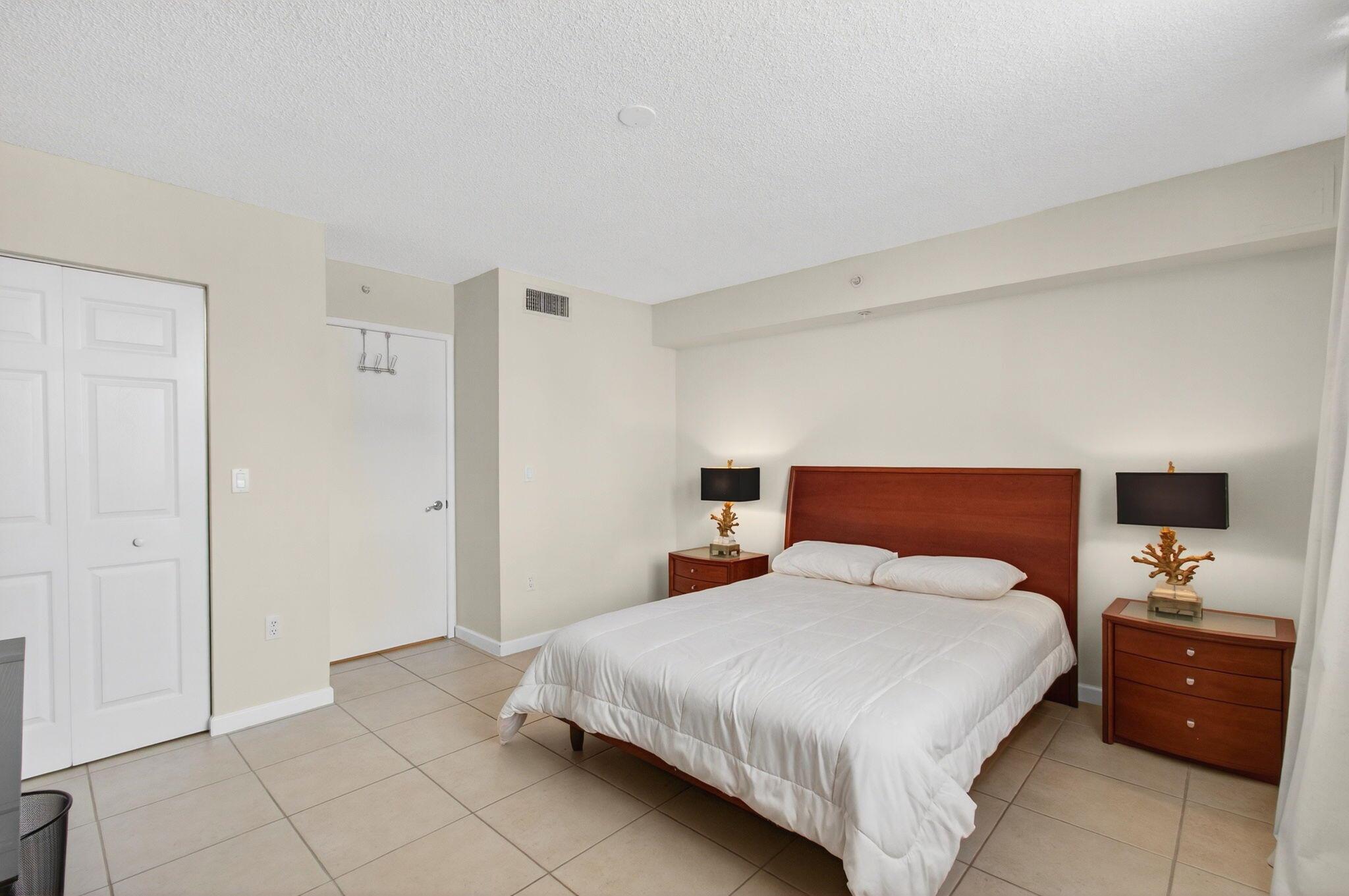 HIGHLAND BEACH CLUB CONDO - Residential Lease