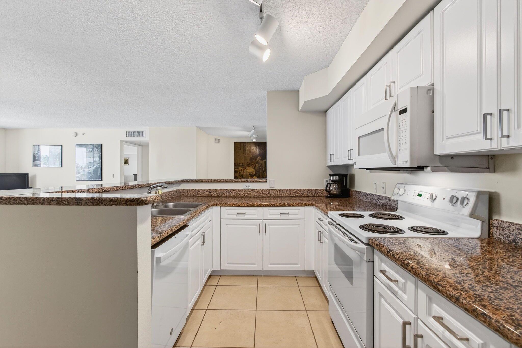 HIGHLAND BEACH CLUB CONDO - Residential Lease