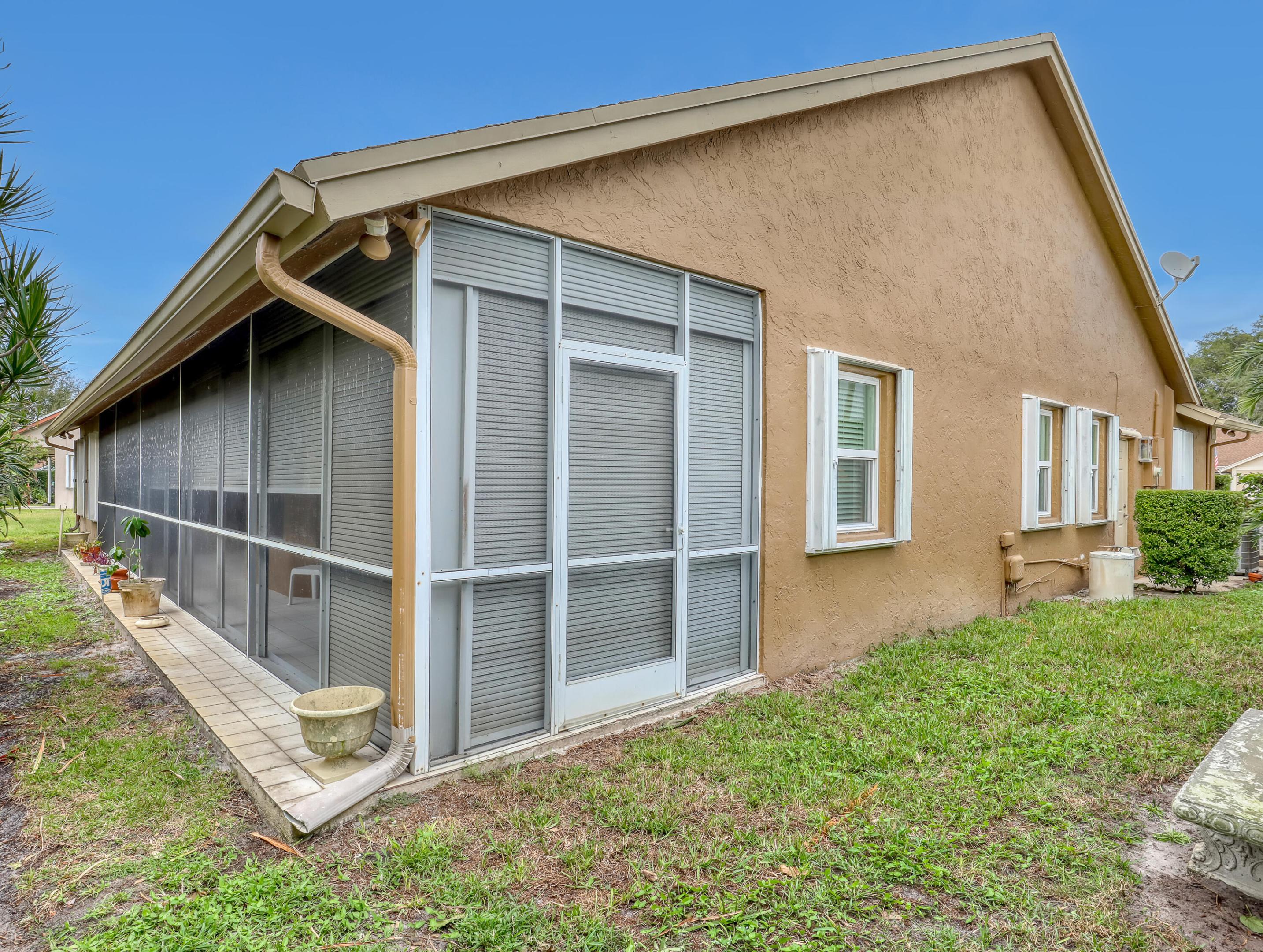 FAIRWAYS OF DELRAY - Residential