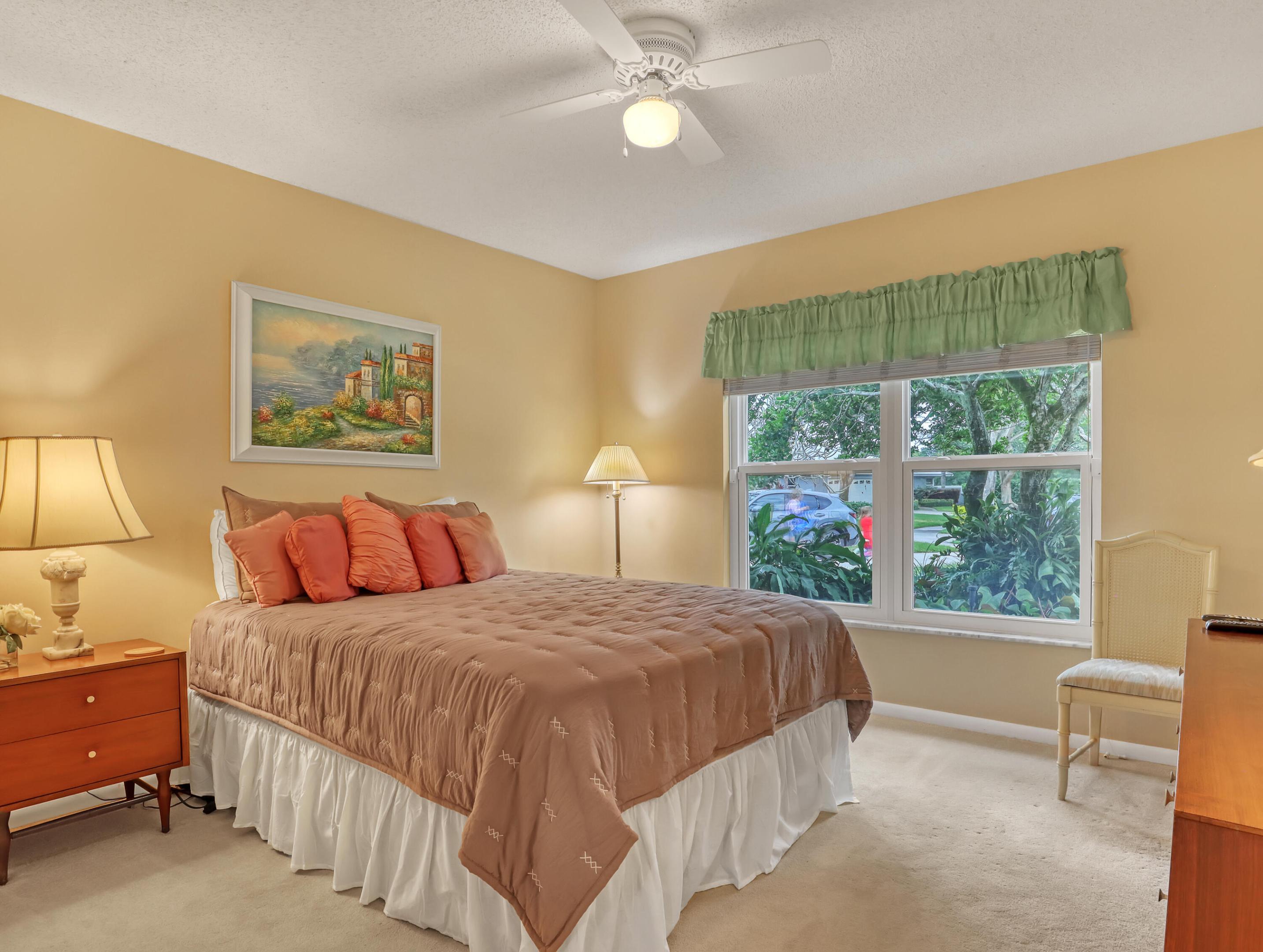 FAIRWAYS OF DELRAY - Residential