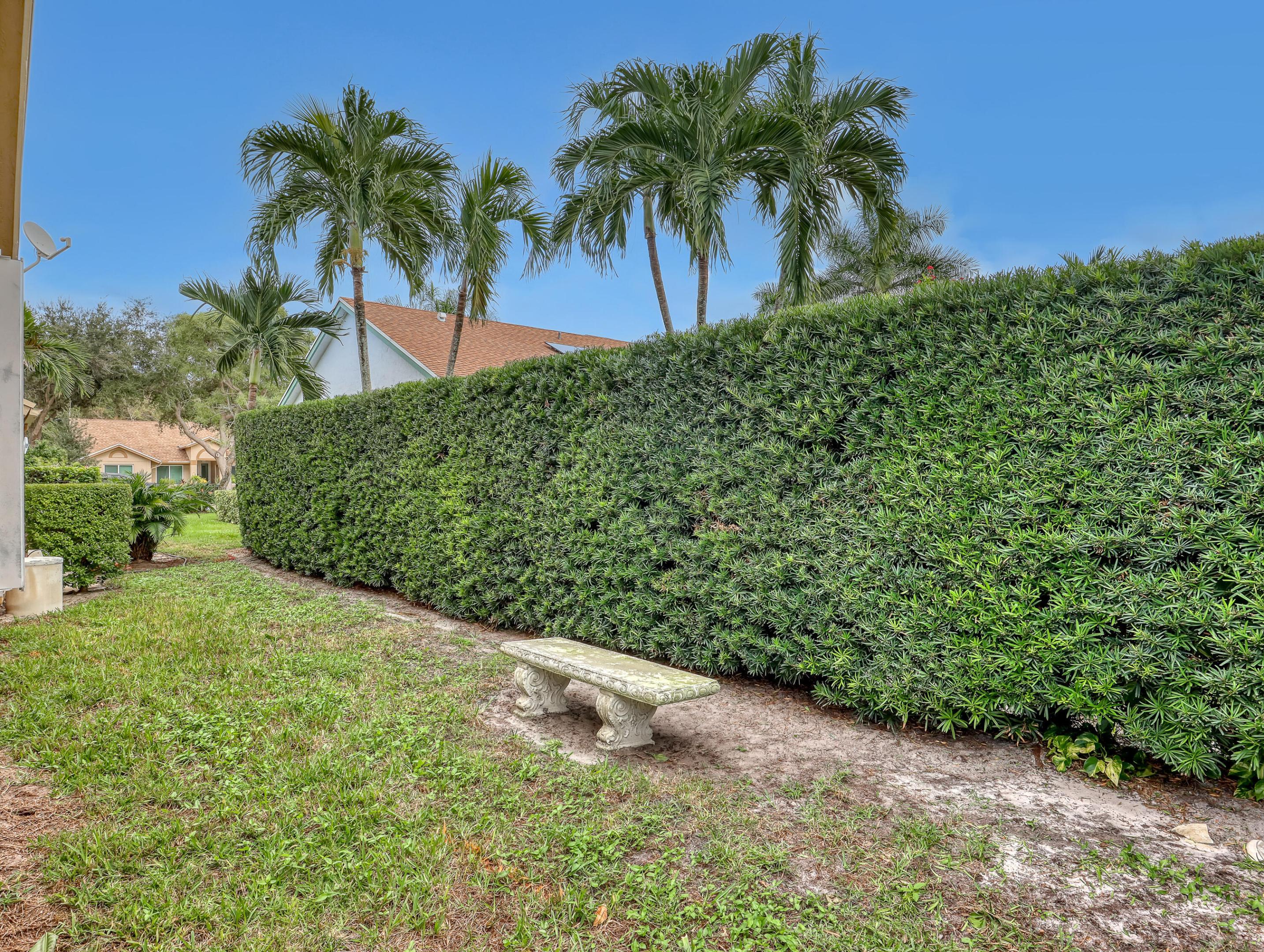 FAIRWAYS OF DELRAY - Residential