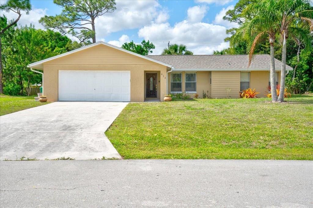 Photo of 413 S Naranja Avenue, Port Saint Lucie, FL 34983 (MLS # R10786031)