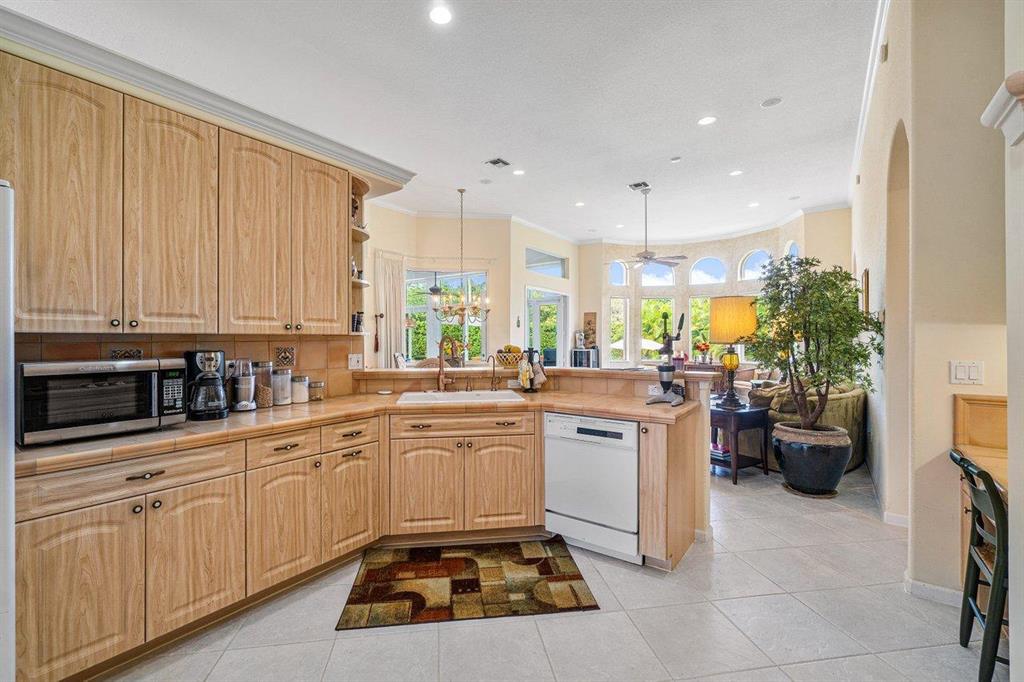 EQUESTRIAN CLUB ESTATES 1 - Residential