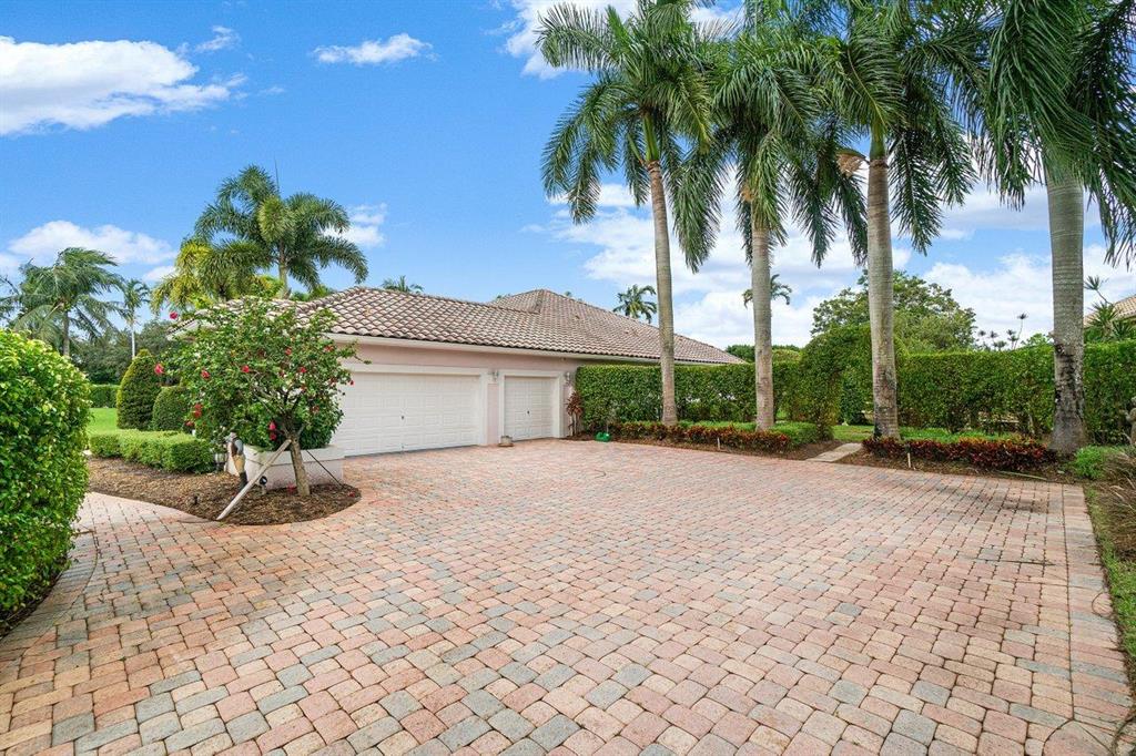 EQUESTRIAN CLUB ESTATES 1 - Residential