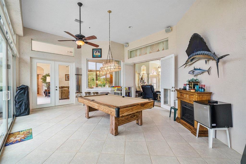 EQUESTRIAN CLUB ESTATES 1 - Residential