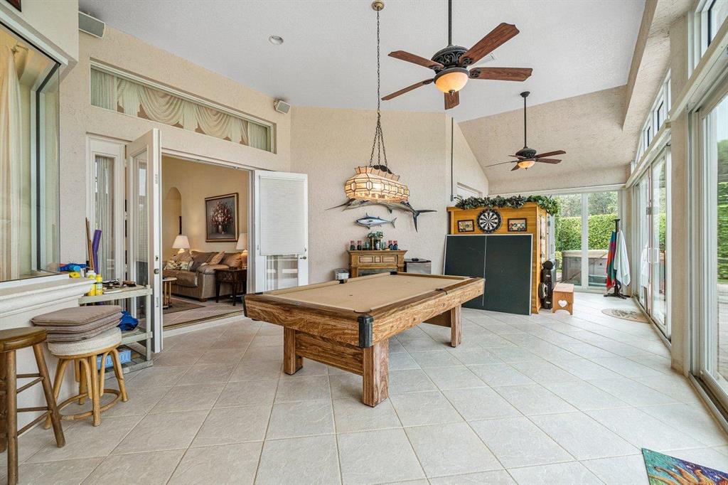 EQUESTRIAN CLUB ESTATES 1 - Residential