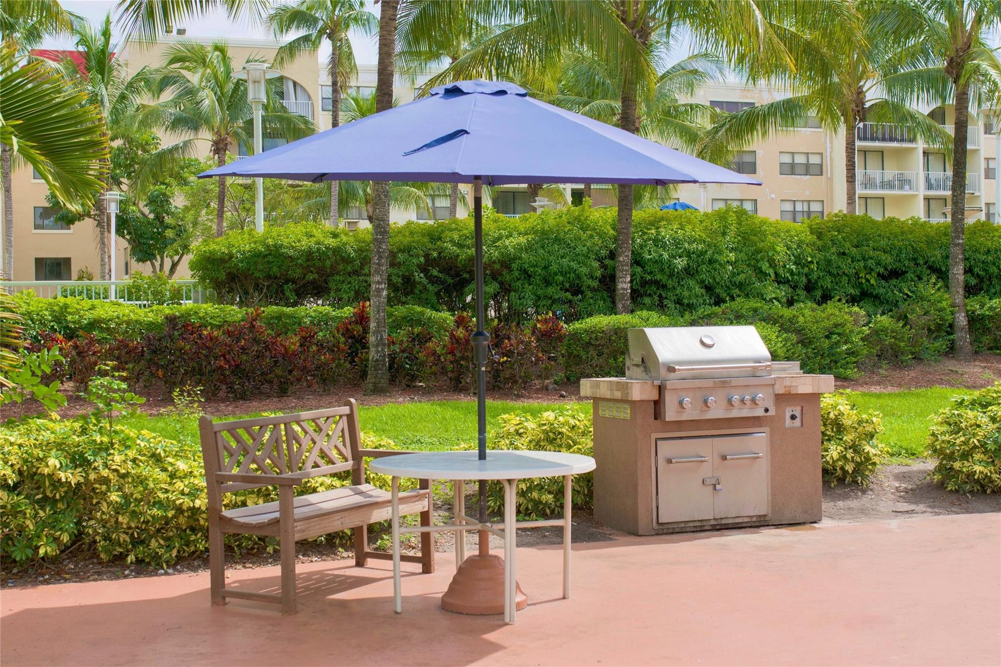 Country Club Towers - Residential Lease