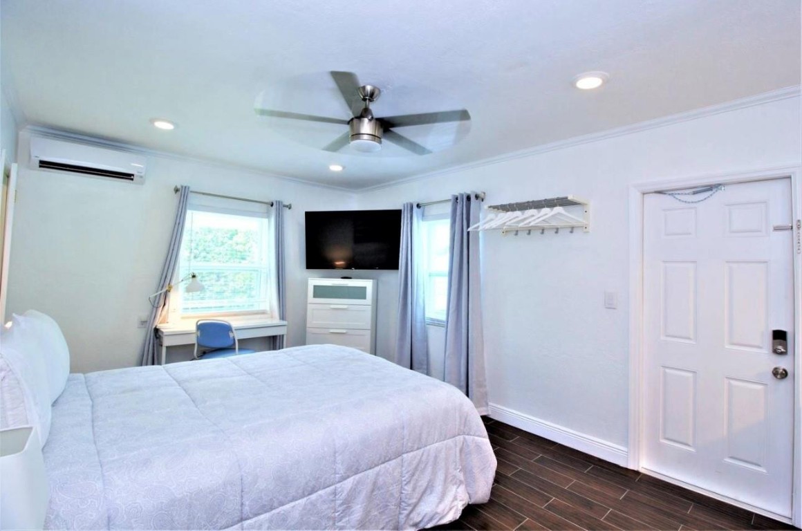 Middle River Park 5-28 B - Residential Income