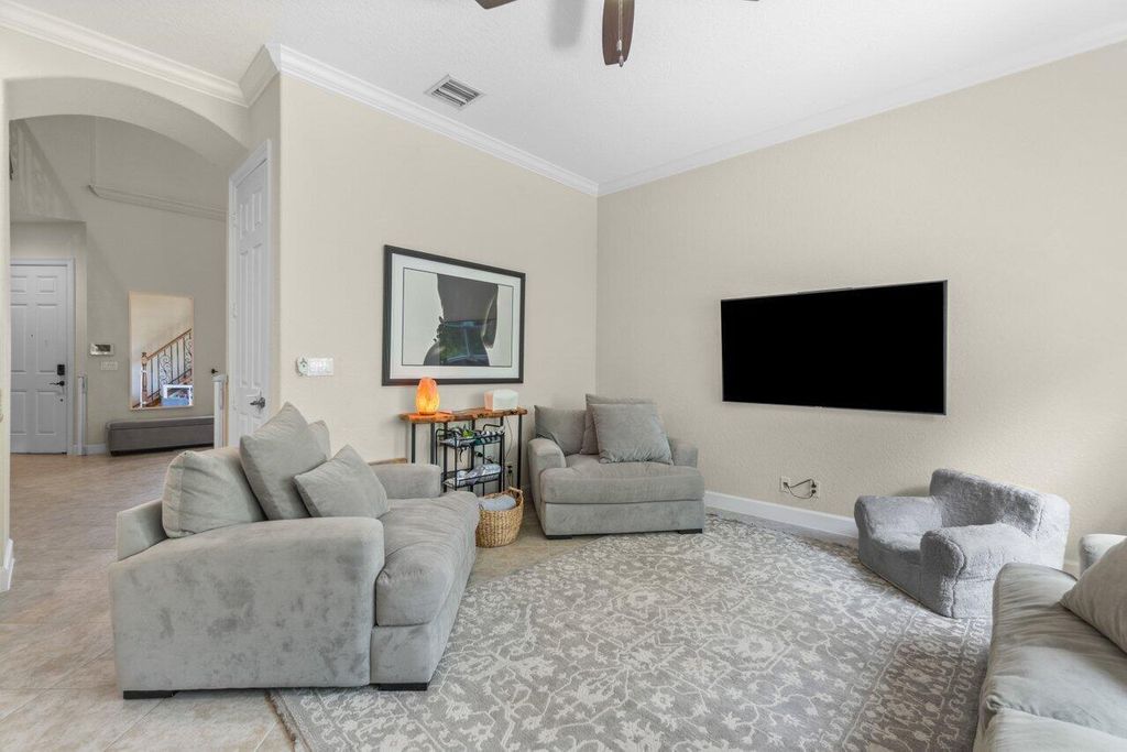 Photo of 4707 Cadiz Circle, Palm Beach Gardens, FL 33418 (MLS # R11088314)