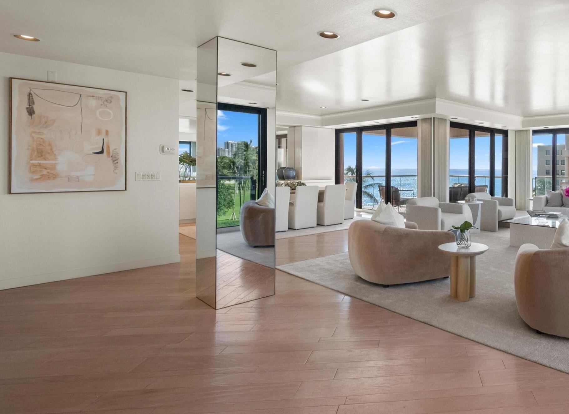 2 N BREAKERS Row N45