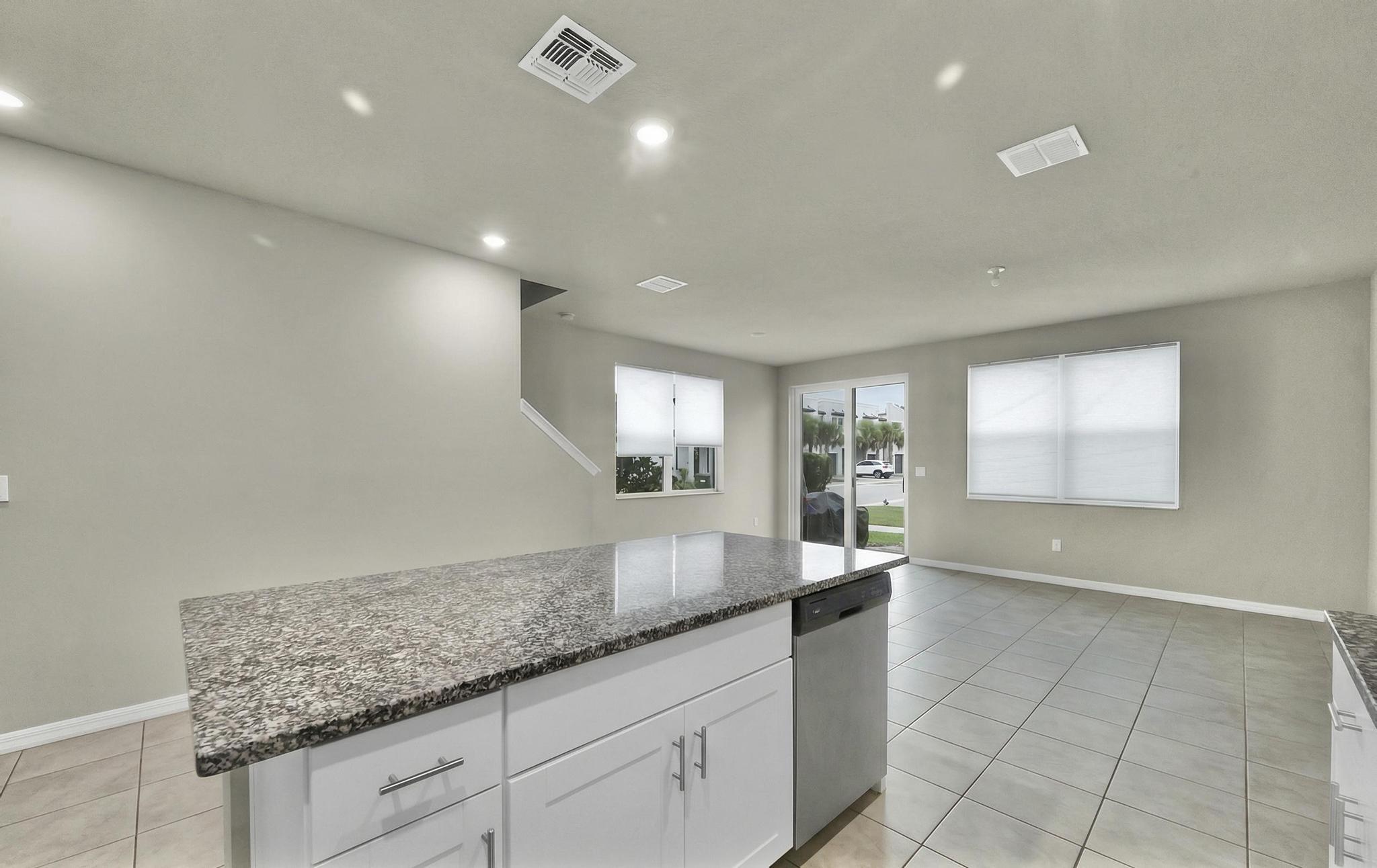 FONTANA TOWNHOMES - Residential