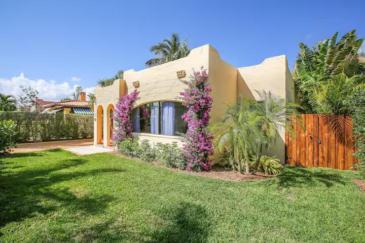 221 Lakeland Drive