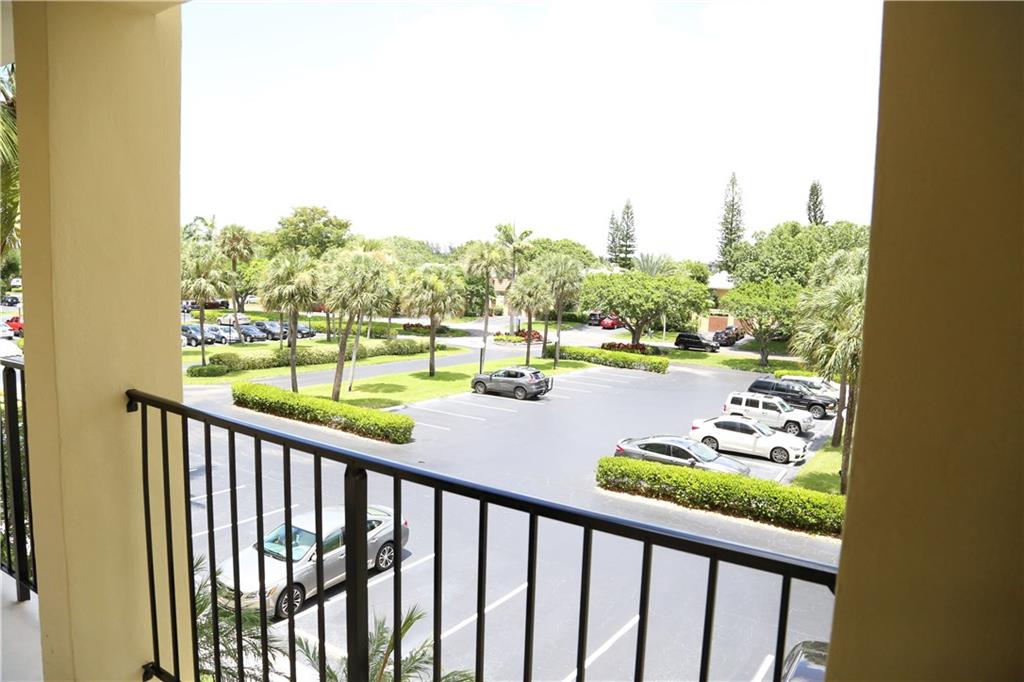 Palm Aire Country Club - Residential