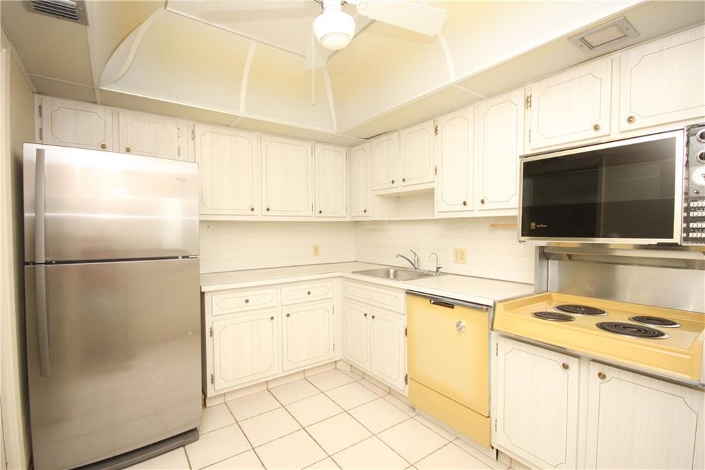 Palm Aire Country Club - Residential
