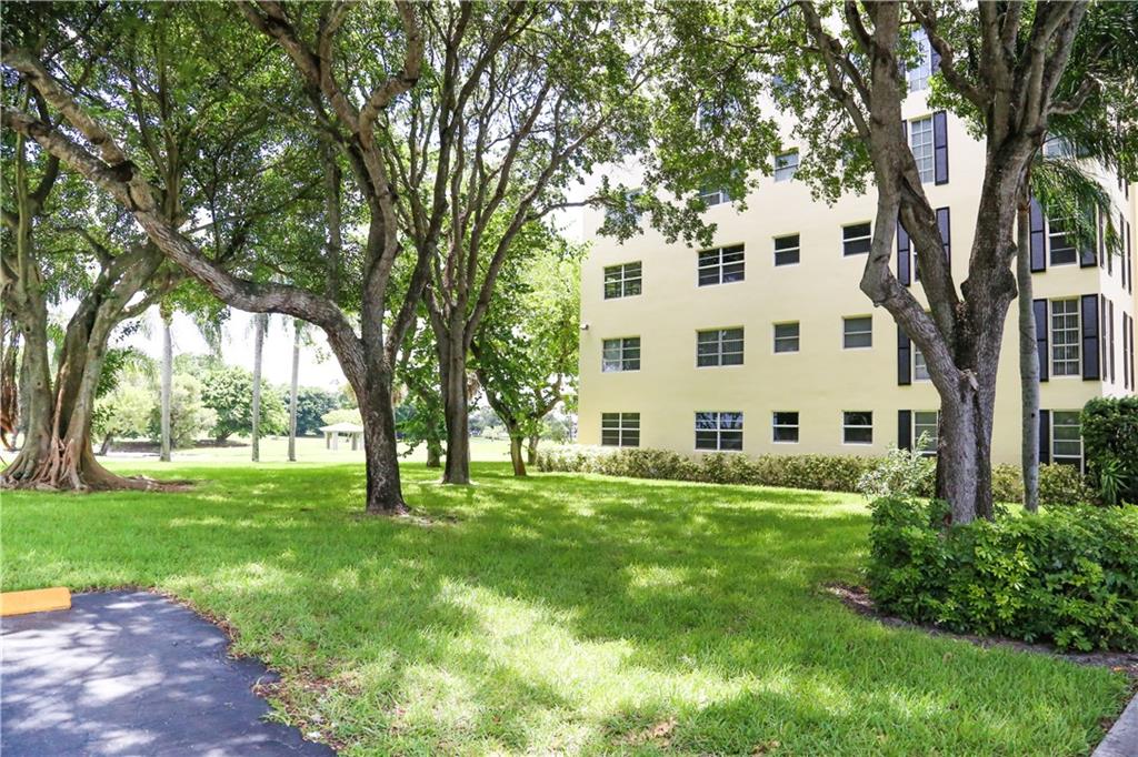 Palm Aire Country Club - Residential