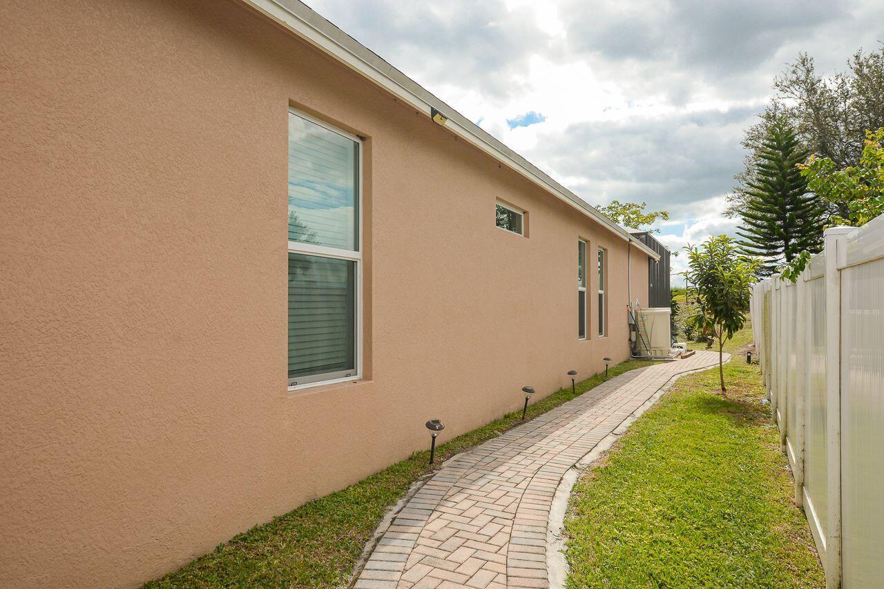 PORT ST LUCIE SECTION  34 - Residential Lease
