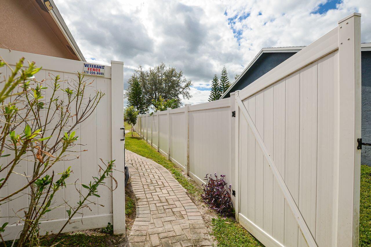 PORT ST LUCIE SECTION  34 - Residential Lease